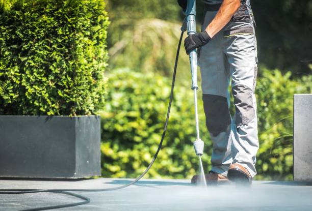 Best Animal Enclosure Cleaning  in Windsor, CA